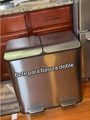 Bote de basura doble para cocina, bote de basura con doble compartimiento, bote para basura y reciclaje, basurero de acero inoxidable, bote de basura con pedal, basurero grande para cocina.@Sweetcrispy Shop  #BoteDeBasura #BasureroDeCocina #BoteDoble #OrganizacionDeCocina #TikTokShopFinds