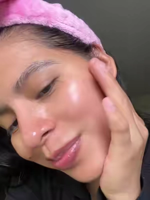 Estoy utilizando el skin care de la marca centella y es una maravilla🥰#skincareroutine#skin1004centella#centellaasiatica 