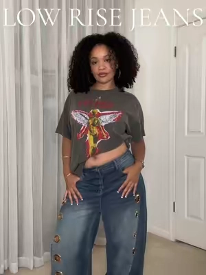 I sized up & got a large for that baggy oversized fit, my normal size in pants is a medium size 6 ! These pants have no stretch #statementjeans #lowrisebaggyjeans 