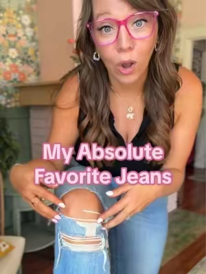 Just get these jeans if you want to be cute & actually comfortable. #jeans #lovervet #croppedjeans #distressedjeans 
