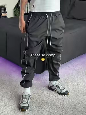 👆🏽Grab a pair before they sell out👆🏽 #recentpickups #musthaves #trackpants #trending #viraltiktok 