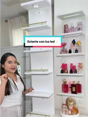 Nuevo diseño repisa con seguridad y luz led ✨👆🥰se agota rápido corre por el tuyo 10/10 #estante #led #repisas #organizedhome #bedroom 