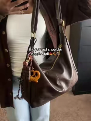 obsessed with this bag #shoulderbag #bag #brownbag #fashionfinds #tiktokshopcreatorpicks