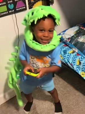 #dinosaur #costumeforkids #dinosaurs #plushies 