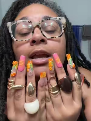 @NailVesta #nailvesta #TikTokshopbacktoschool #sohochic 