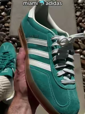 I recommend going up a half size especially if you have wide feet. If you like a snug fit stay true to size #adidas #adidasgazelle 