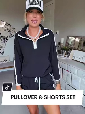 This set is such good quality! It is a wind breaker material so it’s perfect for fall weather. It comes in so many good color options. Go ahead and snag it while it’s in stock ✨ #fallfashion #setsforwomen #sportsmomset #womensfashion #fyp 