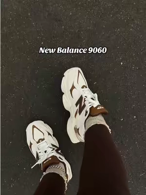 THE fall sneaker 🍁 @Fly Kicks #newbalance #newbalance9060 #falloutfits #comfyshoes #sneakerhead 