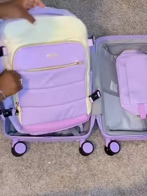 I’m not paying extra baggage fees when I can just make it FIT 😂✈️🧳 Compression bags for the win! #TravelHack #PackingHacks #TravelEssentials #TikTokShopFinds #VacationMustHaves