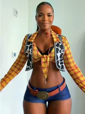 anyways Halloween is lowkey almost here lock in baddies @Dolls Kill #halloweencostume #cowboycostume #halloweencostumes 