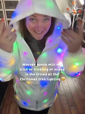 @DX EL MASK #lightupjacket #holidaylights #holidayfun #trickortreat 