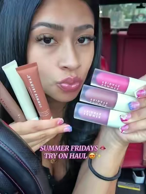 SOFT MAUVE & ICED COFFEE were my favs 😍✨ these are the best LIP OILS & GLOSSES & they smell so good 🫦🔥🔥 !! #tiktokshop #summerfridays #tiktokshopcreatorpicks #viral #lipgloss  