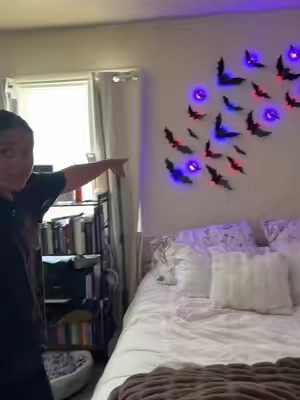 Was not expecting this… #3dbats #halloweendecor #spookyseason #led #funny 