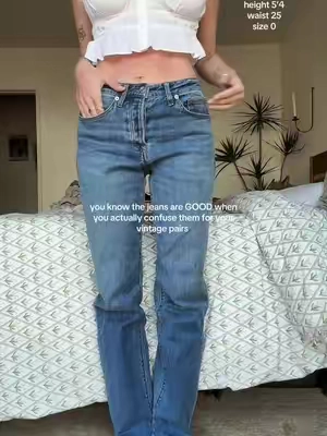 no other vintage inspired straight leg comes even remotely close to these ones @GOOD AMERICAN #vintagejeans #vintagestraightleg #straightlegjeans #90sjeans 