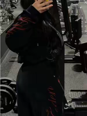 love this embroidered set #aelfriceden #aelfricedenfamily #sweatset #set #jenniferhinojosaa 