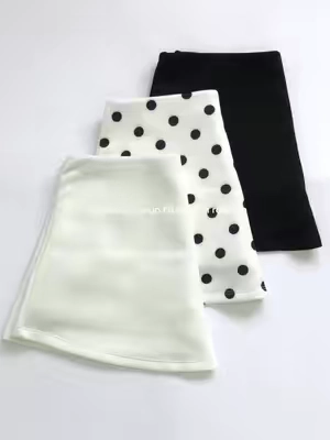 The solids are easy staples, the polka dot one makes the outfit. Built-in shorts make them even better. #skort #miniskort #skortoutfit #builtinshorts #sohochic 