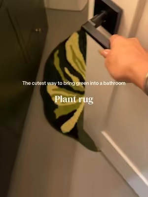 A little personality without changing the whole bathroom. 🌿 #MonsteraDecor #BathroomDecor #BathroomRug #GreenHomeDecor #HomeInspo
