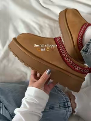 so comfy and i’m loving this color 🤎🍂 #platformshoes #fallfashion #fallshoes #fallaesthetic #platformslippers 