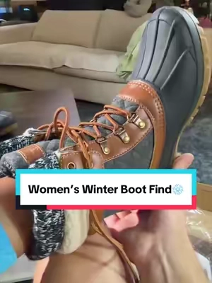 That classic duck-boot look without feeling like a giant snow boot. ❄️🥾 #ALEADERBoots #WomensWinterBoots #SnowBoots #DuckBoots #WinterShoes 