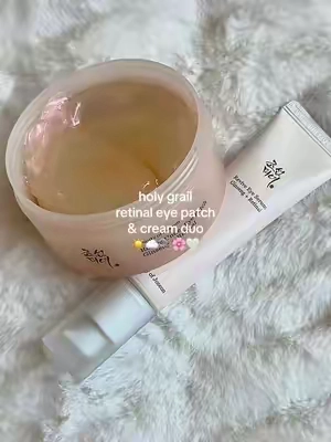 AND they stay in place >>> 🌸🌸🌸 #beautyofjosean #eyepatches #retinol #tiktokshopcreatorpicks  #TikTokshopbacktoschool @Beauty of Joseon  Disclaimer: Final price, shipping costs, coupons, and discounts may vary and are subject to change at any time. Always check the TikTok Shop listing for the latest details. Results may vary. Video posted on 8/13/26. 
