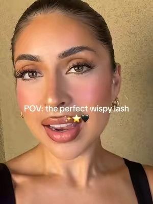 Live for a wispy lashhhh!  @Keyyoulash  #lashclusters #clusters #wispylashes #waterprooflashclusters #lashtok 