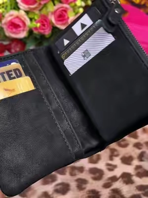 Keep your cash and cards stylishly organized. ✨ #beta #wallet #cardholder #tiktokshopstockup #mothersdaygiftideas