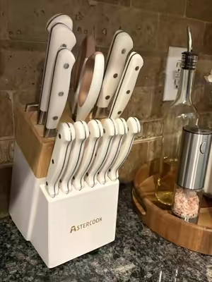 The Nicest Knife set I've seen that matches my Decor! Its not only cute but its super Sharp and even comes with its built in knife sharpener!! Order yours before they Sell out! 🏃‍♀️ 🤩 #astercookknifeset #knifeset #kitchen @Astercook USA 