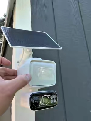 🏠☀️ Protect the areas around your home without worrying about finding a nearby power outlet! The TP-Link & Tapo C615F Kit combines solar-powered convenience with 2K 3MP video, 360° pan/tilt coverage, AI tracking and person/vehicle detection. The dimmable floodlight helps light up the night, while the Tapo app lets you check your property right from your phone. Easy outdoor security with less wiring and more coverage! 📱🔆 #solarsecuritycamera #securitycamera #tapo #TikTokshopbacktoschool #tiktokshopcreatorpicks 