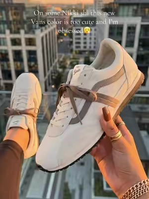 Sucker for neutral colors😪