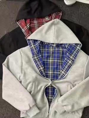 Cotton hooded jacket. Reversible plaid, comfy fit – layer up in style. 🖤🧥 #plaidhoodiejacket #reversiblehoodie  #TikTokshopbacktoschool #tiktokshopsummersale #spotlightfinds