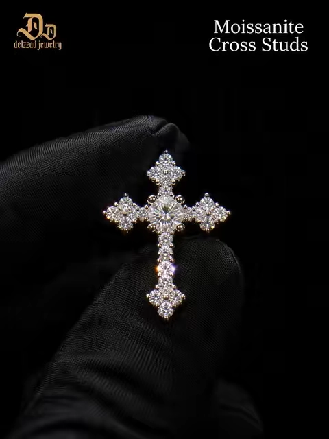Real Moissanite sparkle. #crossearrings  #moissanite  #gift #TikTokshopbacktoschool #delzzad