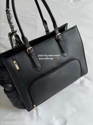 Insulated lunch pocket & fits a laptop! 🤩 Perfect for school/work/travel ✨ #lovevook #totebag #insulatedlunchbag #schoolbag #workbag 