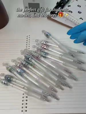 Who else can’t stop fidgeting with these perfect smooth gel pens? 🤪 #FidgetGelPens #BackToSchoolEssentials #TeacherMustHaves #nurselife #TikTokshopbacktoschool 