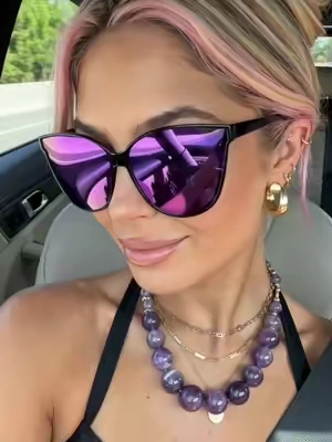 wait till the SUN hits these ✨ the mirror effect is actually insaneee #purplevibes #sunglasses #tiktokbacktoschool #fashionfinds #fypシ 