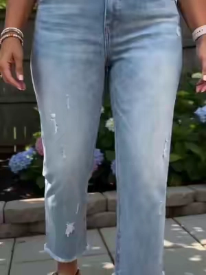 #loosefit #denim  #OOTD  #womenfashion  #stretchyjeans 