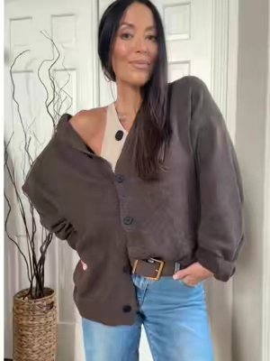 When you forgot about one of your most FAVORITE cardigans. With the side slits and buttons. So many ways to wear it. 