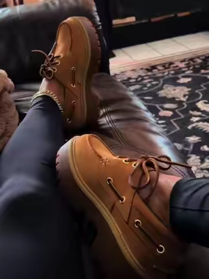 These @Timberland for fall 🍂🤎#boatshoes #timberlandboots #tiktokshopcreatorpicks #TikTokshopbacktoschool 