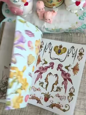 Grabie will no longer be making these style paper books#TikTokShopCreatorPicks ##TikTokshopbacktoschool #BackToSchool #junkjournal 