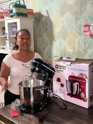 Si te gusta hacer pan aquí te recomiendo esta batidora muy fácil de usar se ve muy elegante hay de varios colores si te interesa uno aquí te dejo el enlace @Kitchen in the Box US #tiktokshopfinds #recomendable #viral #batidora 