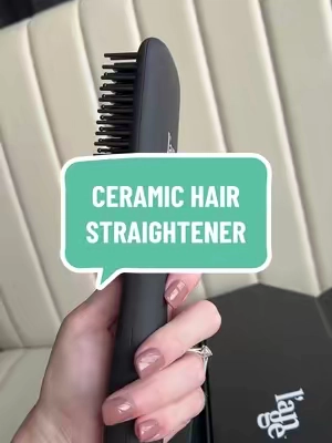 If you have thick curly hair, try this ceramic straightening brush 🔥 @langehair #straighteningbrush #ceramicstraightener #hairstraightener #langehairtools #TikTokshopbacktoschool 