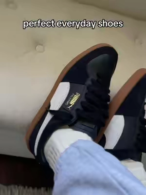 These puma palermos fit a little narrow so I suggest sizing up a half size. These are women’s sizing so definitely go up 2 sizes if you are a man #pumapalermo #puma #shoes 