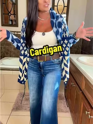 The geometric pattern on this cardigan makes it super unique for fall! @TanmingFashion #cardiagn #sweater #fallfashiontrends #TikTokshopbacktoschool 