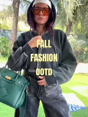The second I can start dressing like this again, I’m READY 😮‍💨🍂 Oversized hoodie, baggy denim, statement sunnies + a good bag… fall outfits just hit different. #FallFashion #FallOutfits #OOTD #BackToSchool #TikTokFashion