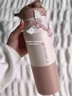 leak proof ✅ #stanley1913 #stanley #waterbottle #pink #girlyessentials 