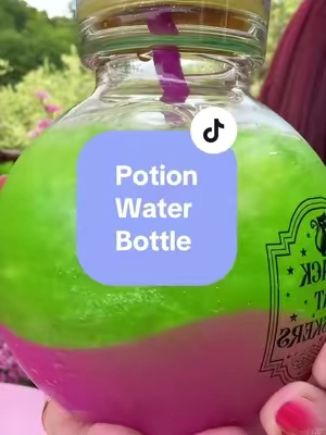 The magic potion water bottle is seriously so much fun! The perfect Halloween water bottle! #waterbottle #halloween #halloweenwaterbottle #halloweendecor #spookyseason 
