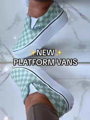 Platform vans 💚 #vans #vansshoes #platformshoes #sliponshoes #newshoes @vans 