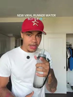 like…. honestly 😮‍💨 #Running #runnertok #runningwaterbottle #waterbottle 