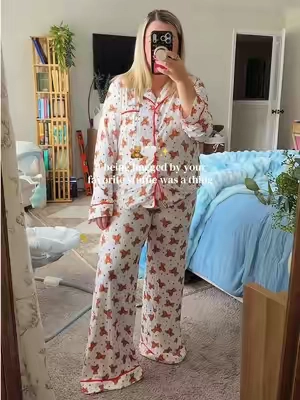 Seriously the most comfortable pajama I have ever put on my body!!! @Just Being Jordann #pajamas #pajamaset #momfashion 