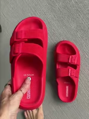 Cushionaire Adjustable Slide Cloud Sandals @Cushionaire  #cushionaire #sandals #tiktokshopcreatorpicks #shoesforwomen 