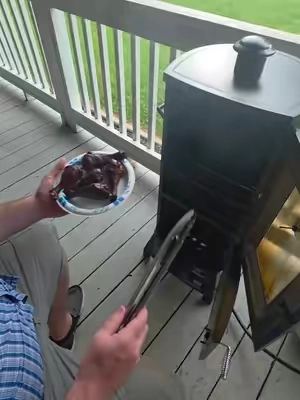 #smoker #smokers #meatsmoking #woodsmoker  #verticalsmoker 